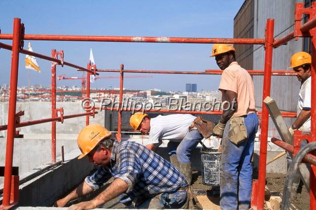 Chantier RATP Paris 20.JPG - Chantier de la RATP, construction du siège social entre 1993 et 1994, quai de la Rapée, Paris 12e